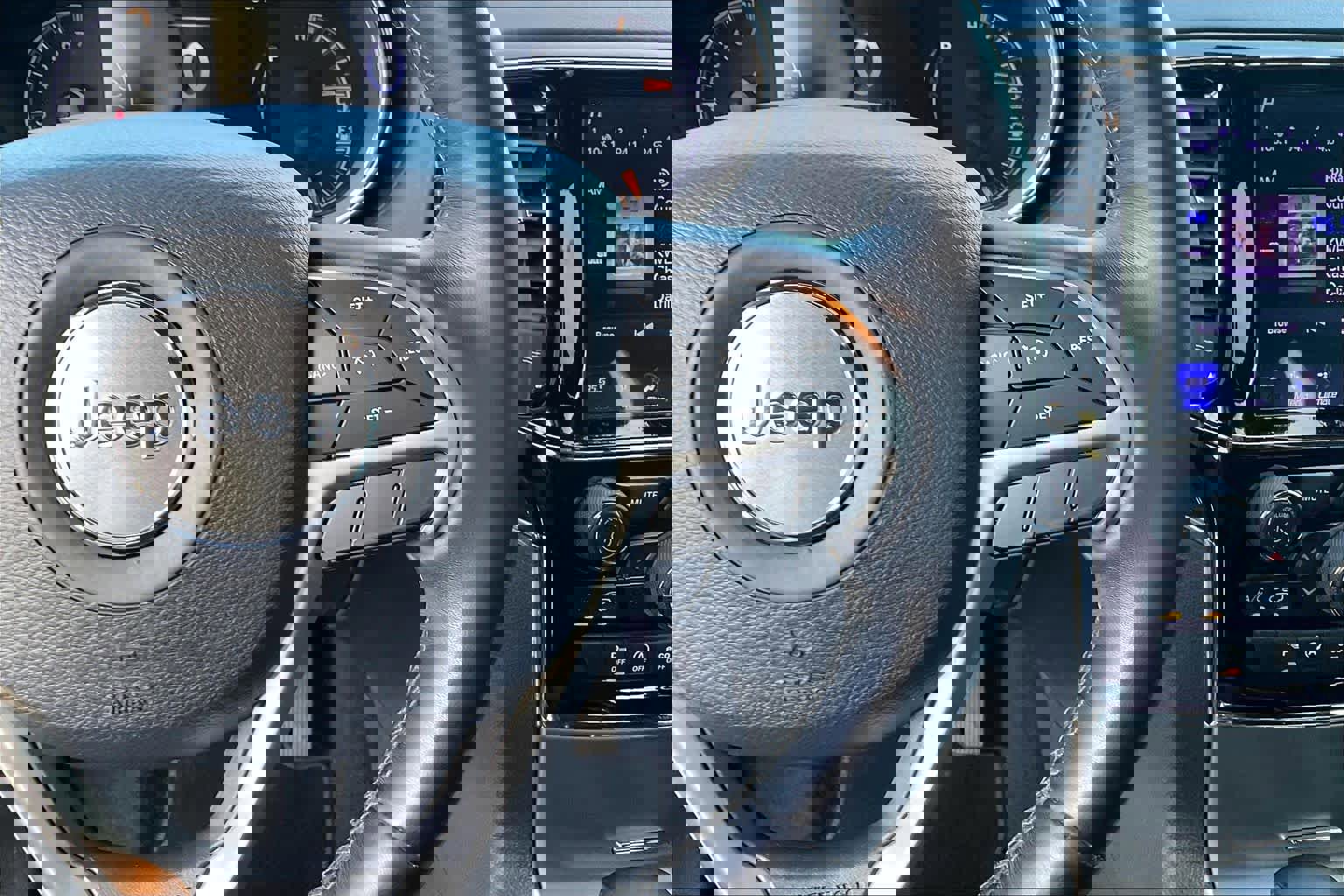 Used 2019 Jeep Grand Cherokee Overland image 24