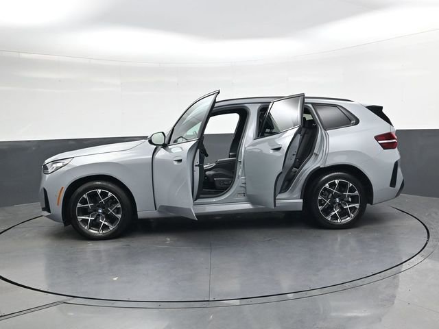 Used 2025 BMW X3 xDrive30i image 36