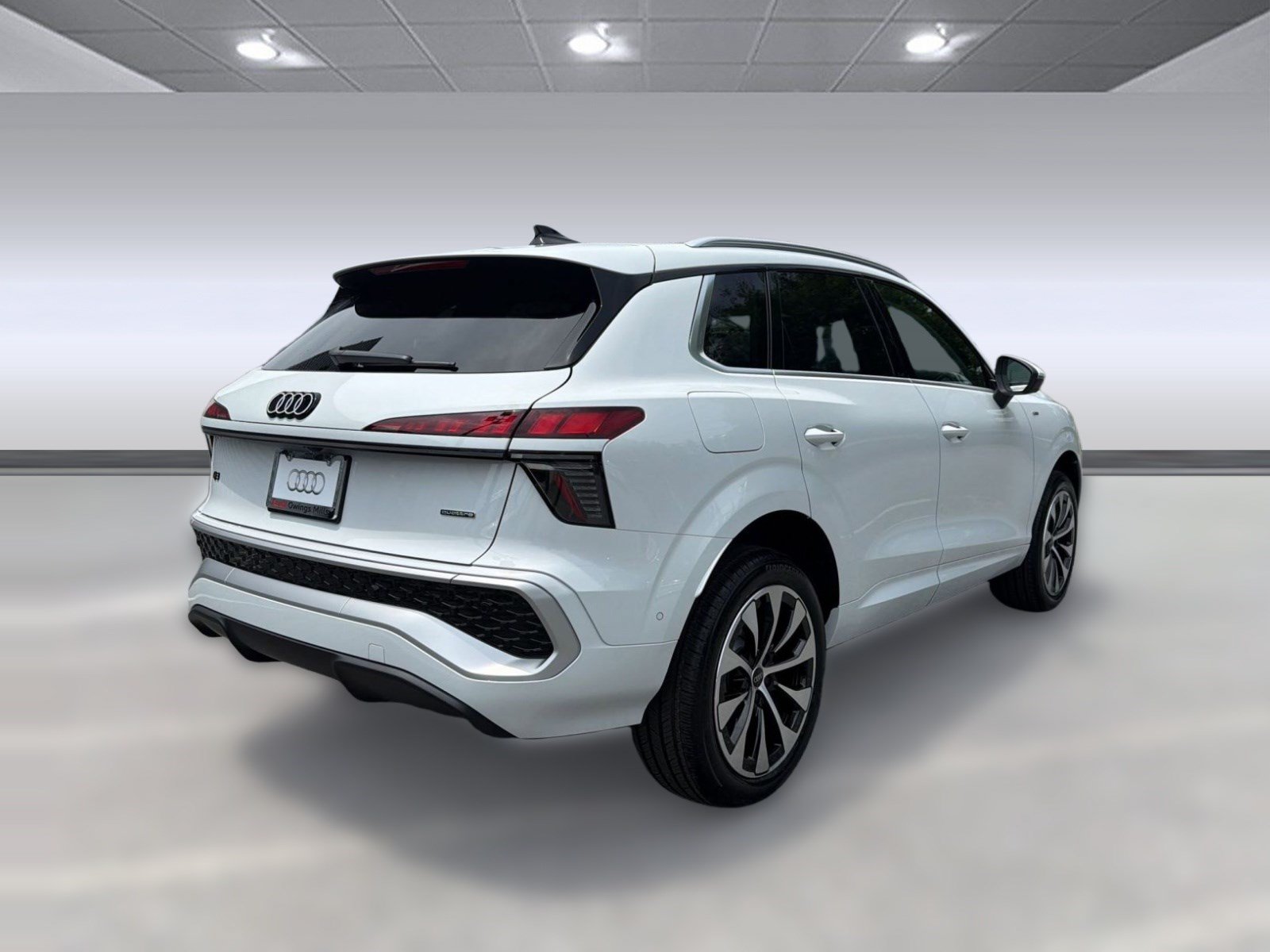 New 2026 Audi Q3 quattro 2.0T w/ Driver Assistance Package AWD/4WD image 9