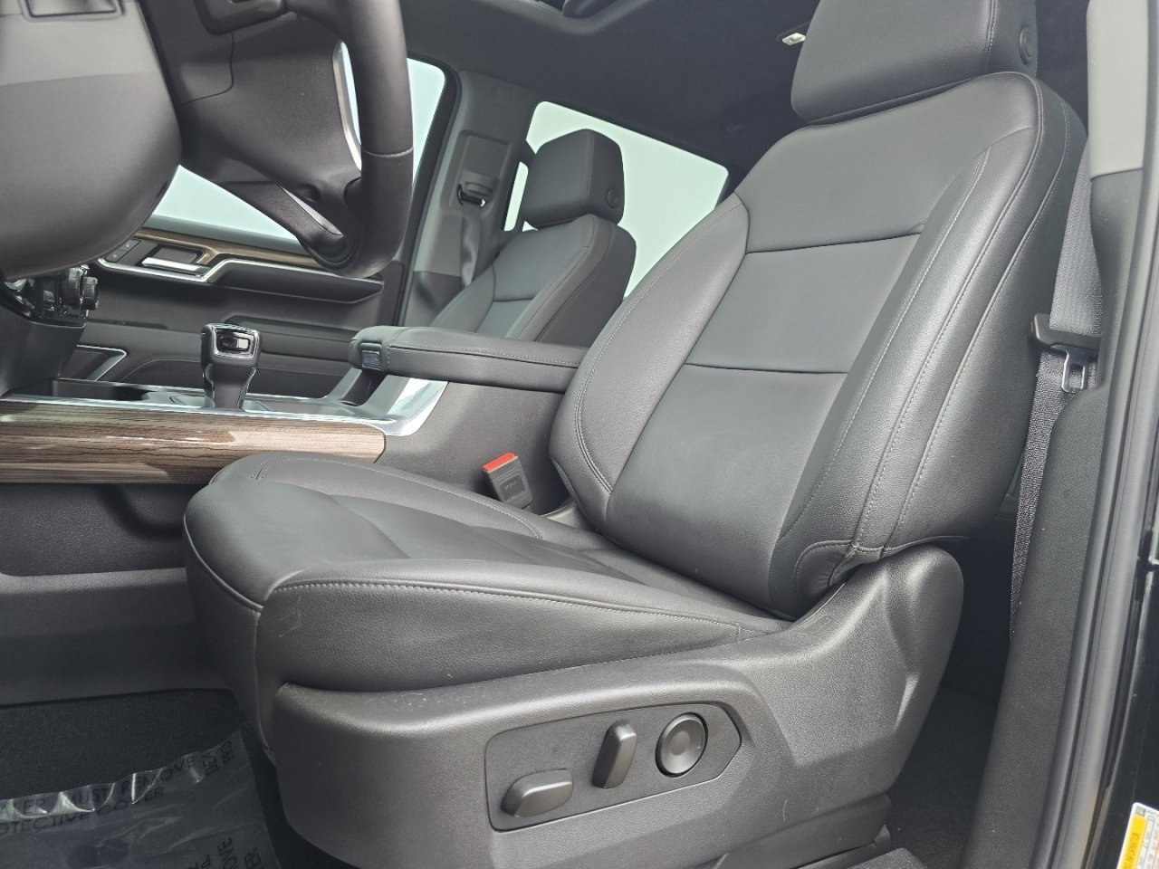 Used 2024 Chevrolet Silverado 1500 LT Trail Boss w/ Convenience Package II image 29