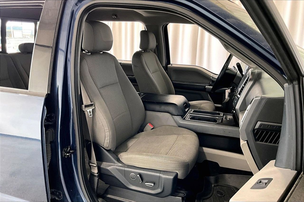 Used 2016 Ford F150 XLT w/ Equipment Group 302A Luxury image 16