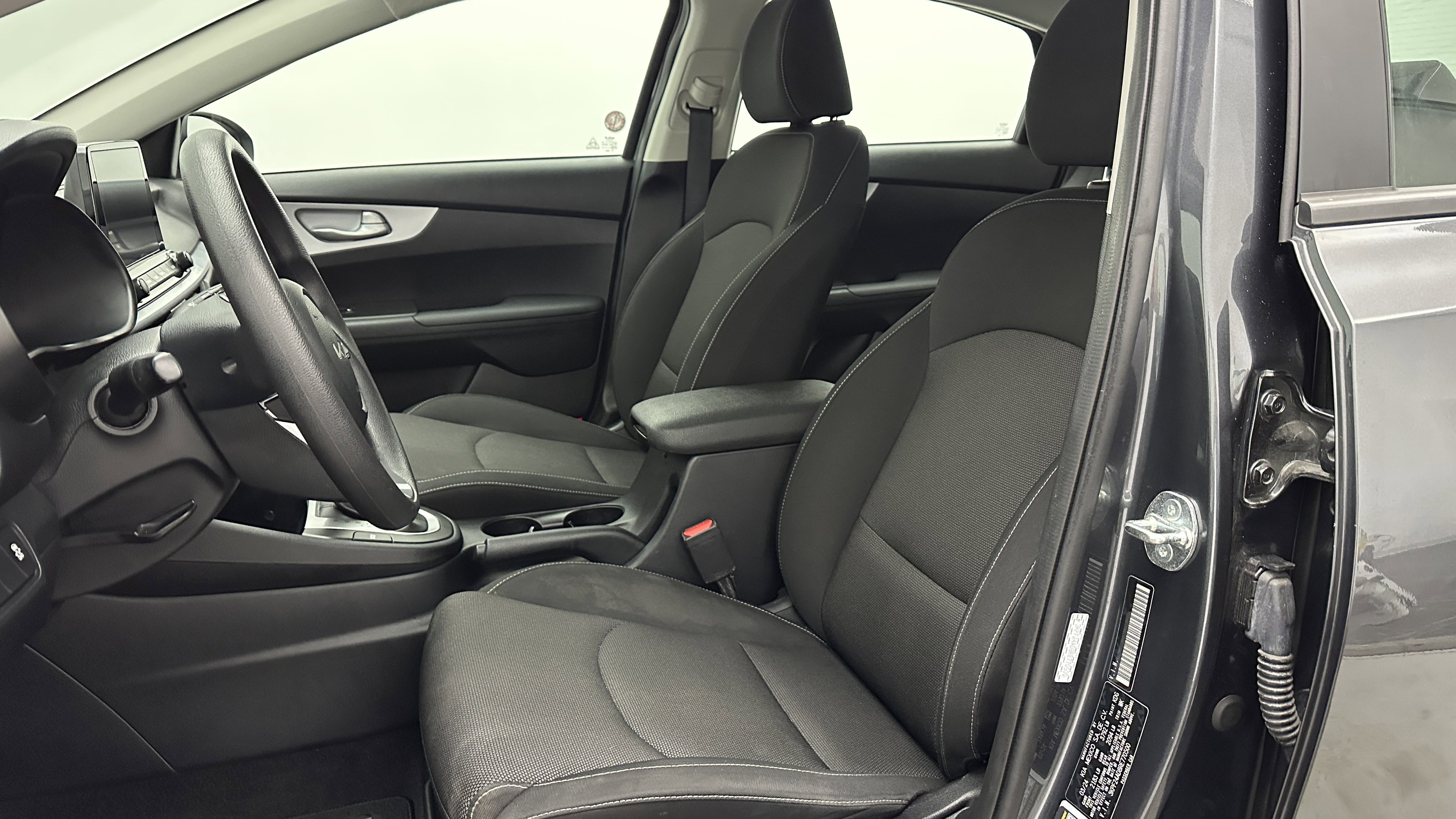 Used 2024 Kia Forte LXS image 12