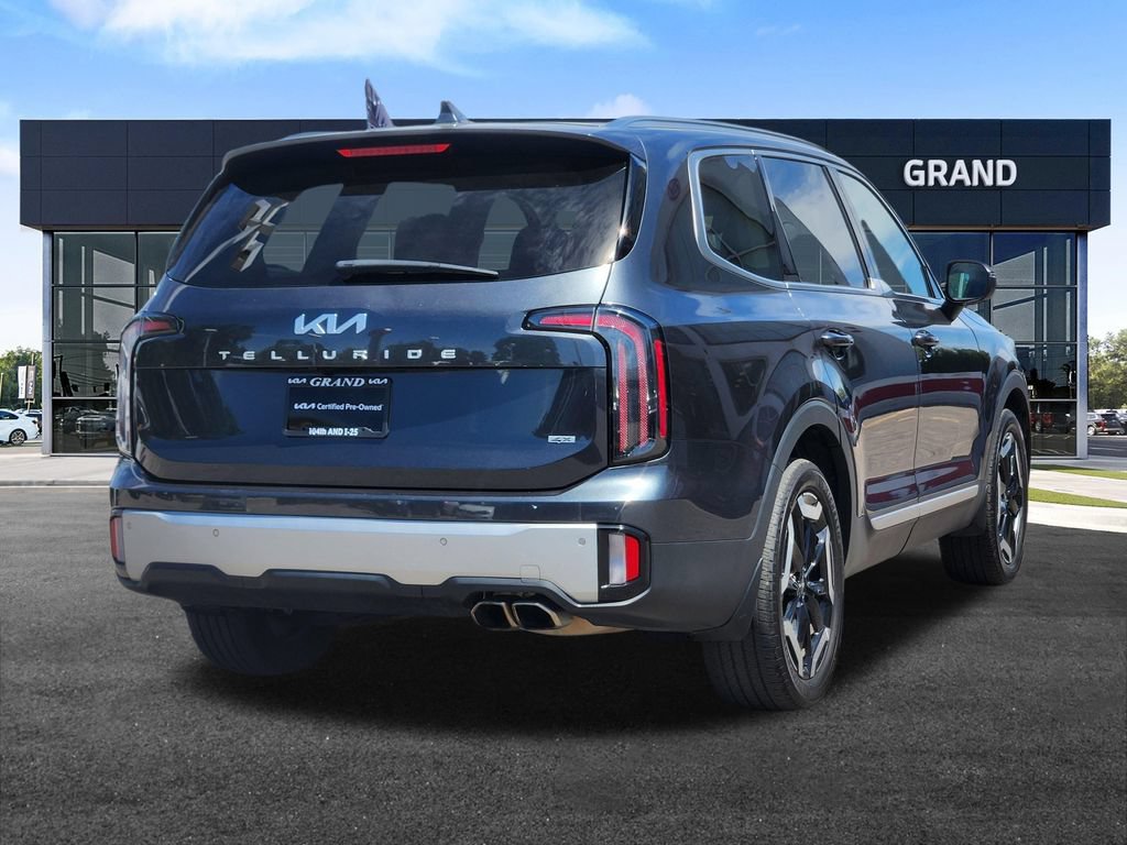 Certified 2024 Kia Telluride EX w/ EX Captain's Chair Package AWD/4WD image 6