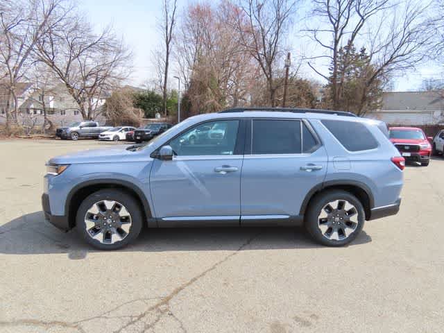 New 2026 Honda Pilot Touring image 3