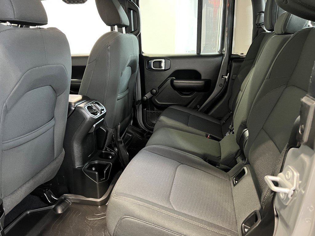 Certified 2023 Jeep Gladiator Sport image 20