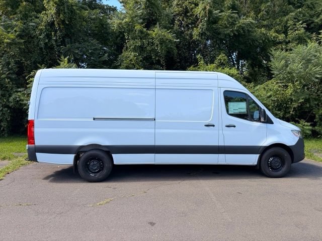 New 2026 Mercedes-Benz Sprinter 2500 image 8