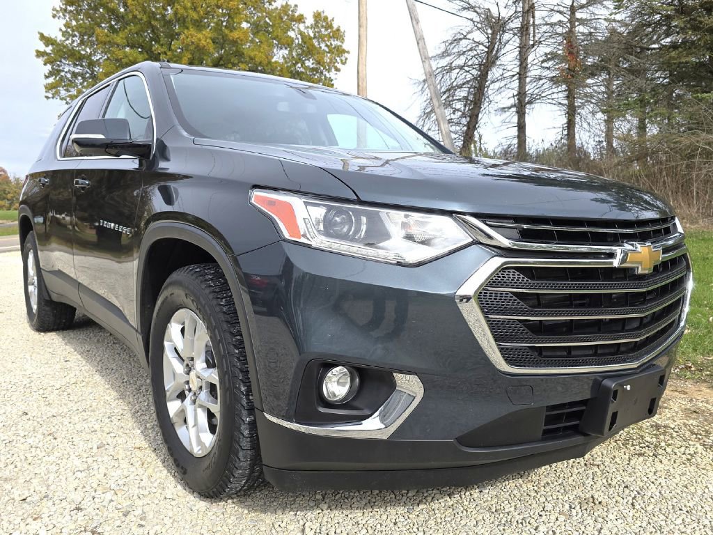 Used 2018 Chevrolet Traverse LT image 11