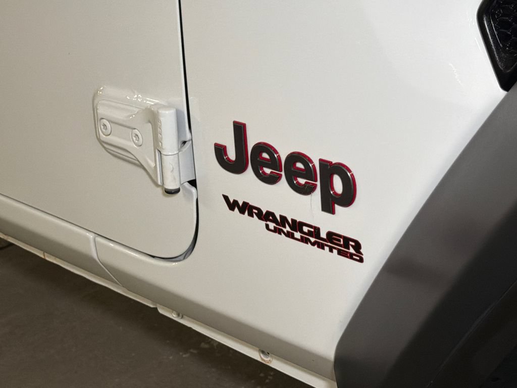 Used 2021 Jeep Wrangler Unlimited Rubicon AWD/4WD image 9