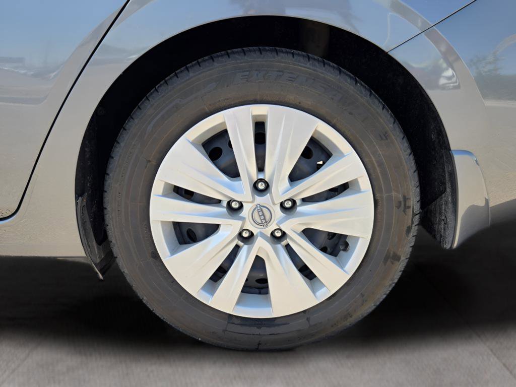 Used 2024 Nissan Sentra S FWD image 31