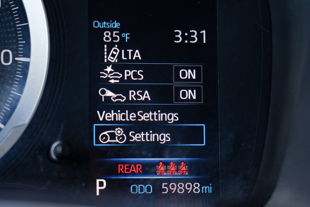 Used 2021 Toyota Corolla SE FWD image 19