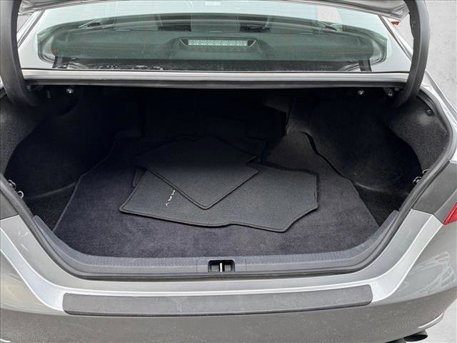 Used 2024 Toyota Camry SE FWD image 8