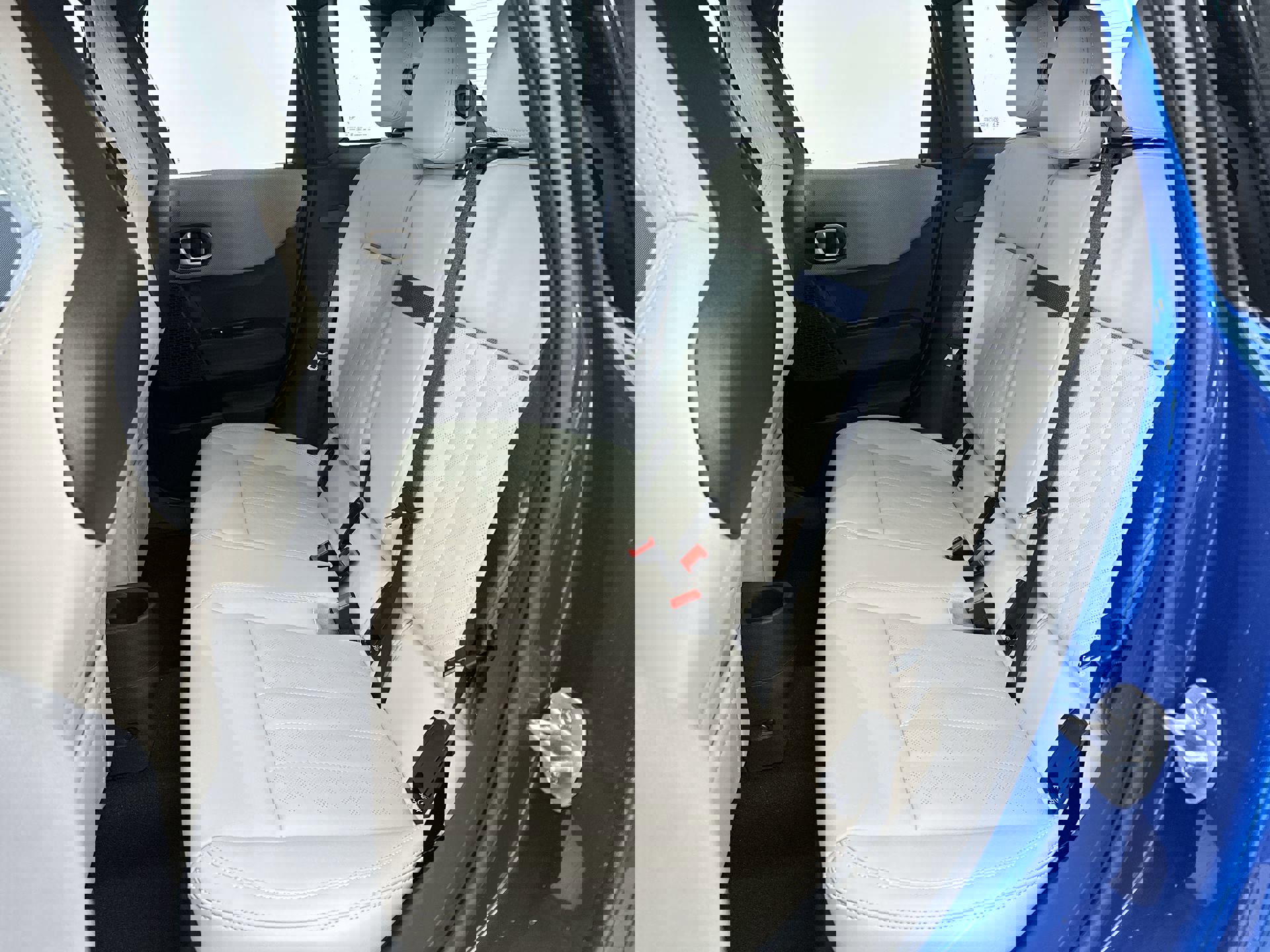 New 2026 MINI Cooper 4-Door Hardtop image 24