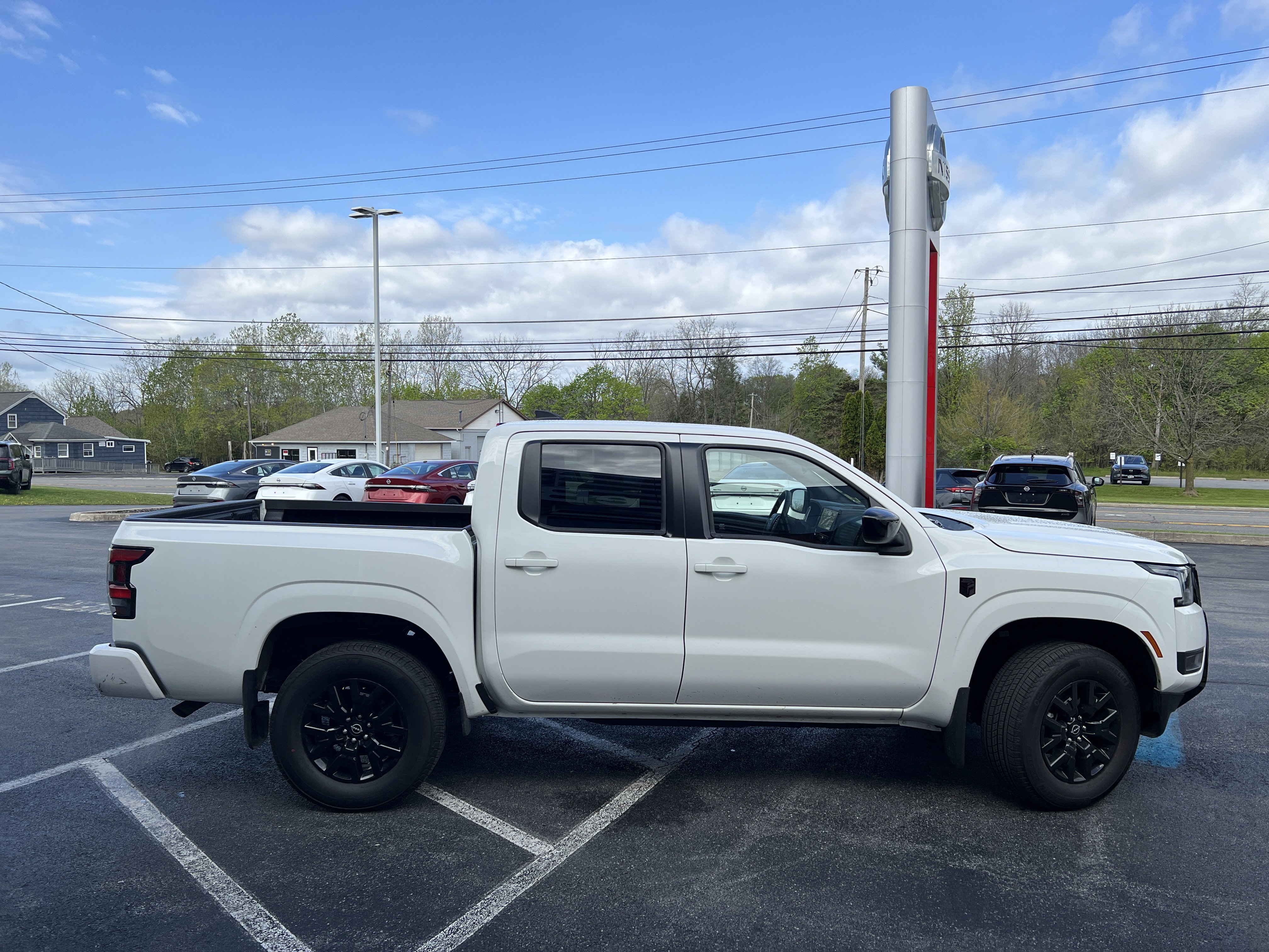 Used 2026 Nissan Frontier SV w/ All-Weather Content Package AWD/4WD image 11