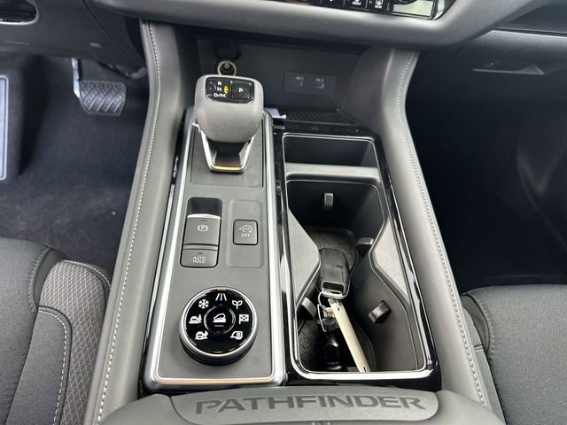 New 2025 Nissan Pathfinder SV image 23