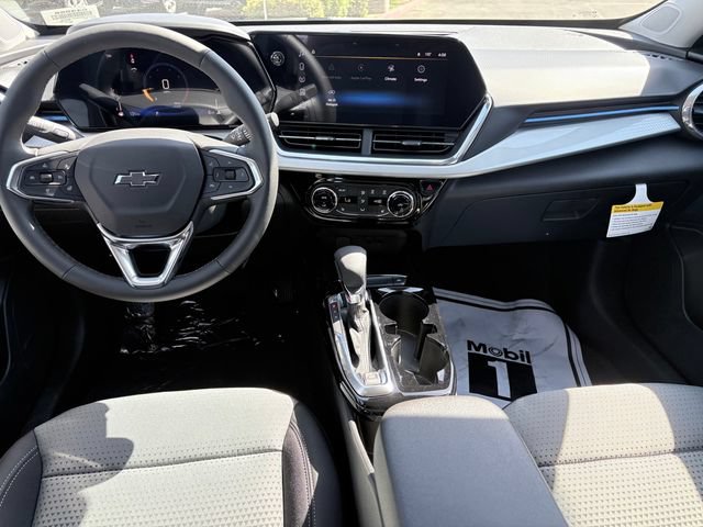 New 2026 Chevrolet Trax LT w/ Driver Confidence Package FWD image 7
