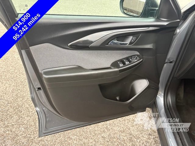 Used 2021 Chevrolet TrailBlazer LS AWD/4WD image 12