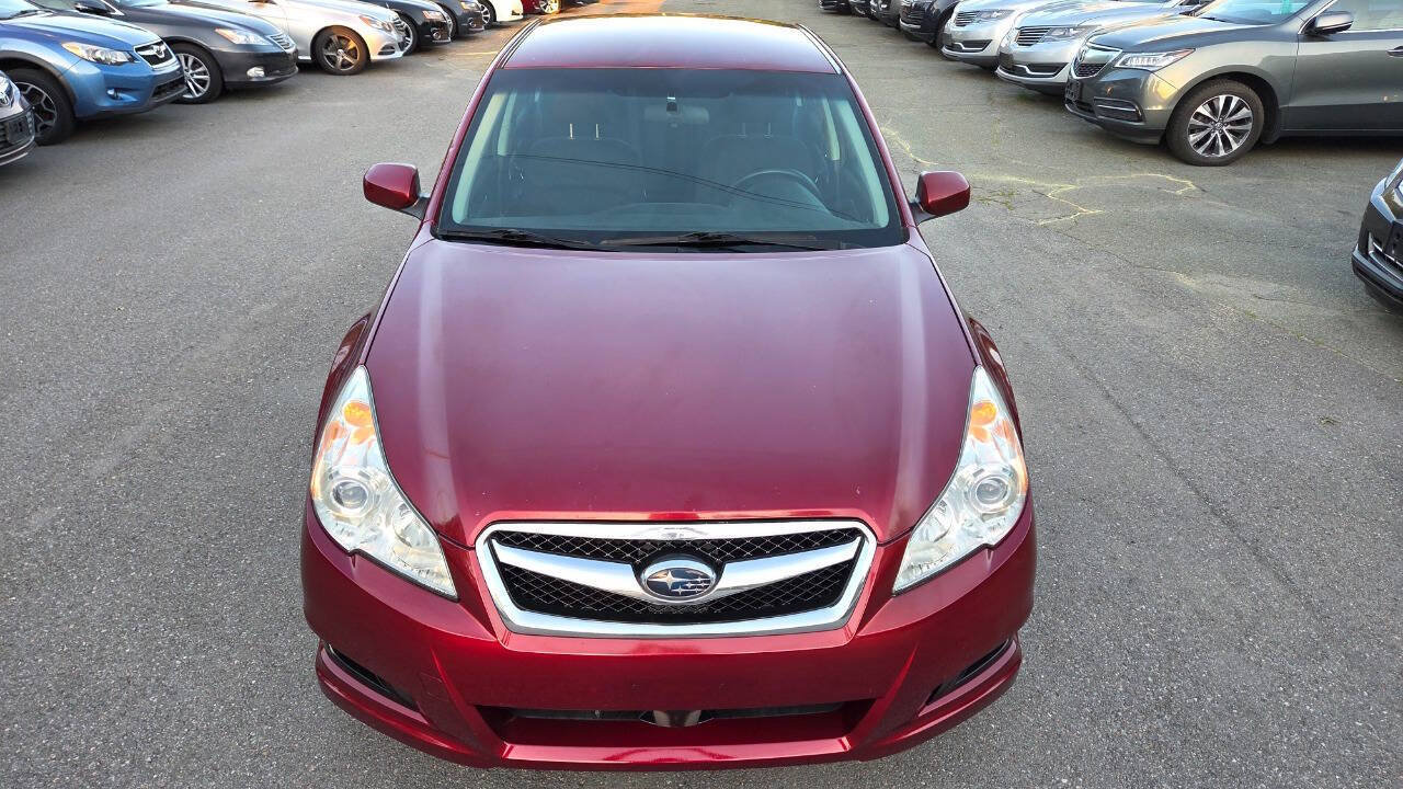 Used 2010 Subaru Legacy 2.5i Premium AWD/4WD image 3