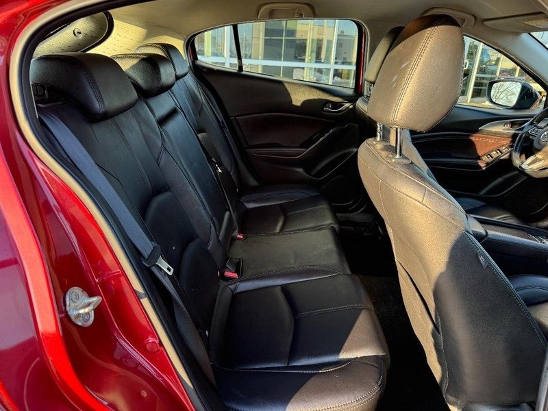 Used 2017 MAZDA MAZDA3 Touring image 12