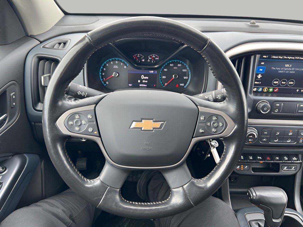 Used 2021 Chevrolet Colorado Z71 w/ Safety Package image 18