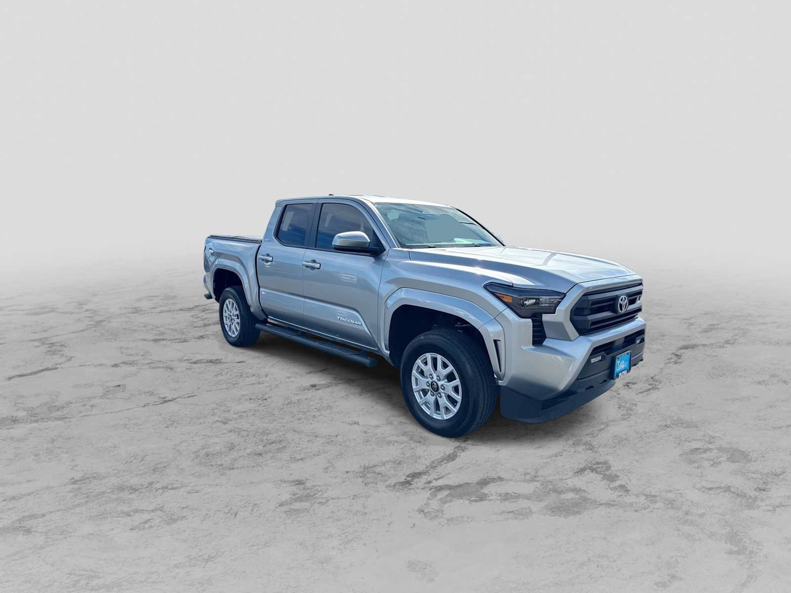 Used 2024 Toyota Tacoma SR5 AWD/4WD image 2