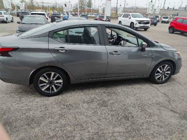Used 2020 Nissan Versa SV image 7