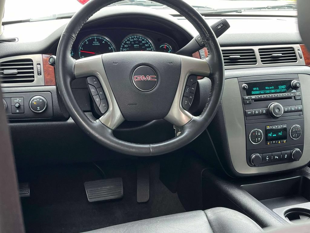 Certified 2013 GMC Yukon SLT w/ SLT-2 Equipment Package AWD/4WD image 12