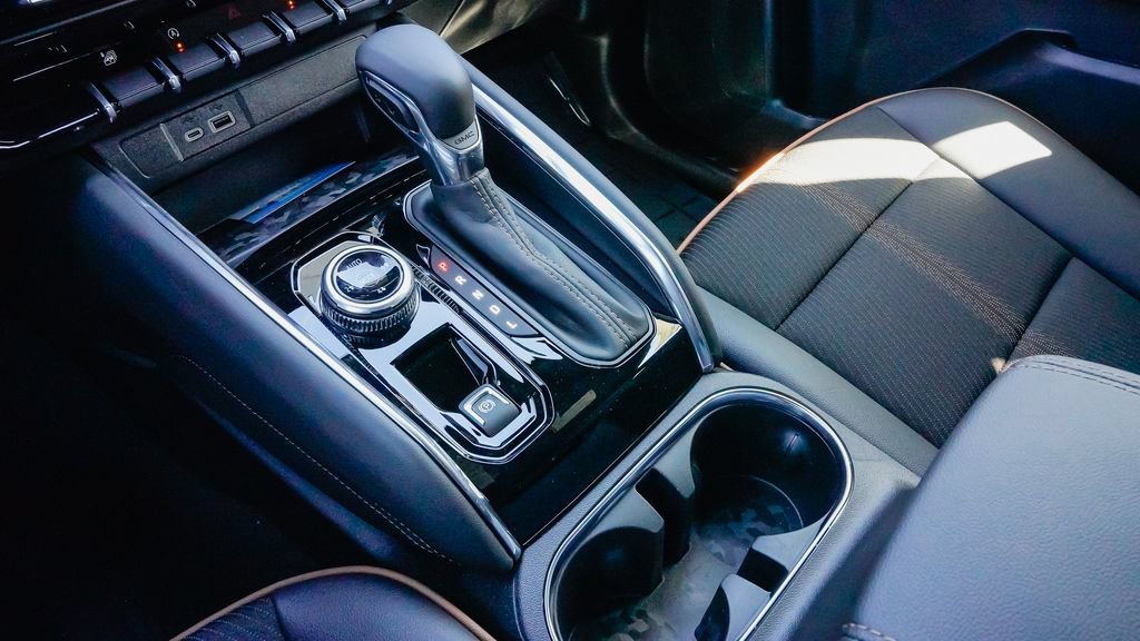 New 2026 GMC Canyon AT4 AWD/4WD image 16