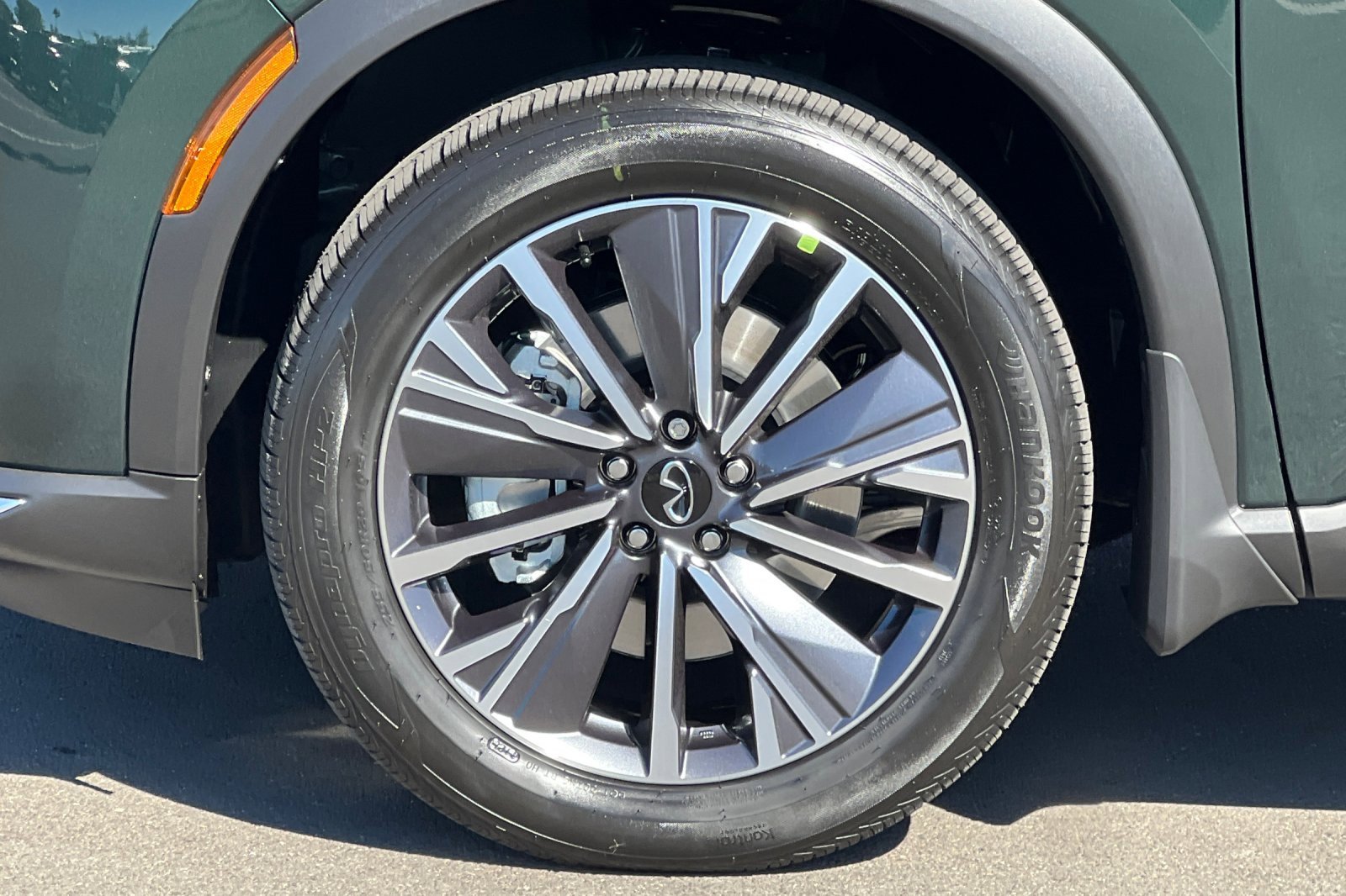 New 2026 INFINITI QX60 Luxe w/ Cargo Package image 33