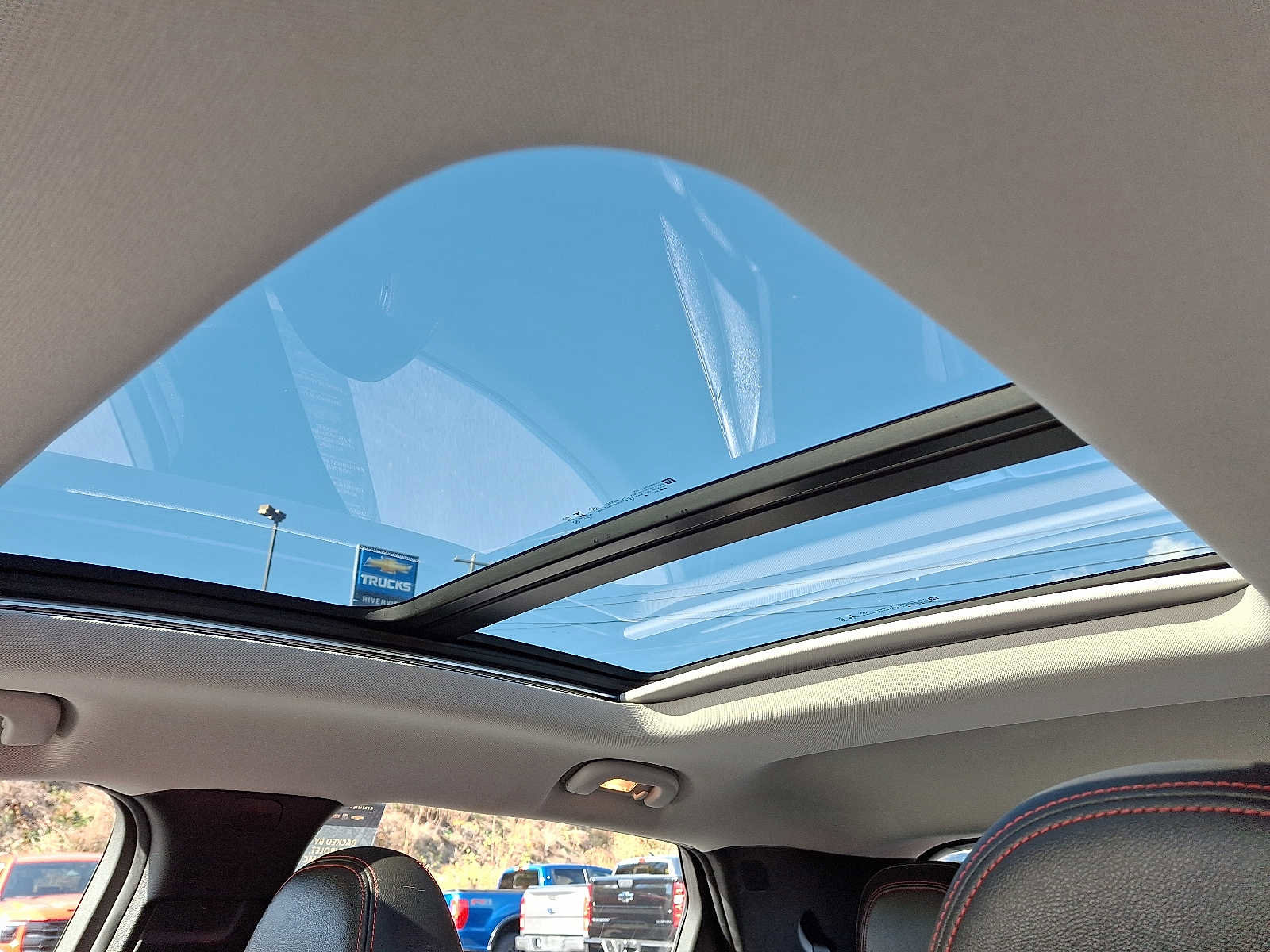 Used 2023 Chevrolet Bolt EUV Premier w/ Sun & Sound Package image 16