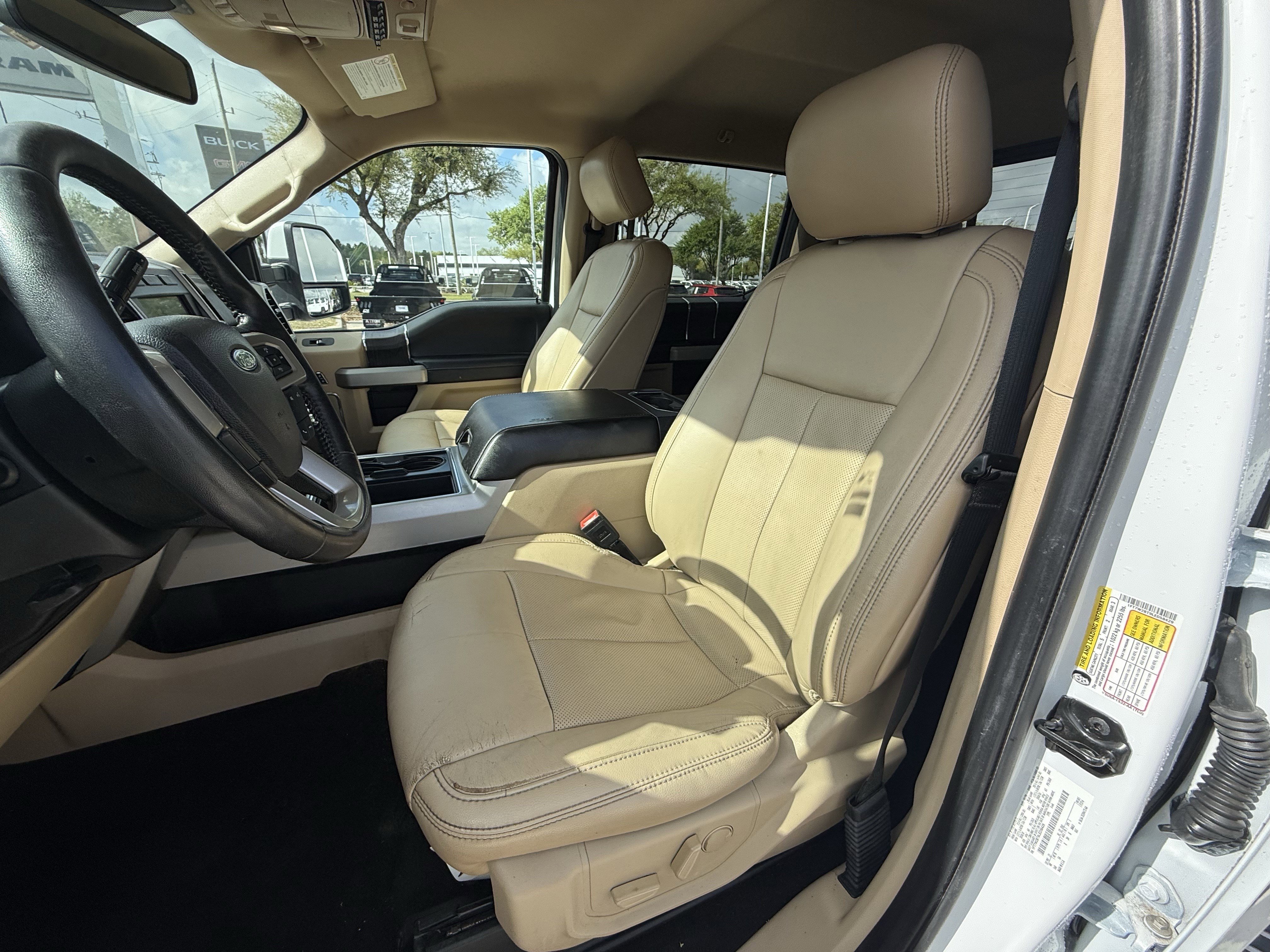 Used 2020 Ford F250 Lariat w/ Lariat Value Package image 26