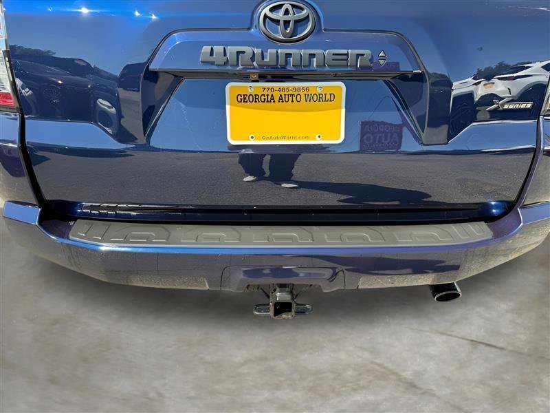Used 2021 Toyota 4Runner SR5 Premium w/ Moonroof Package RWD image 40