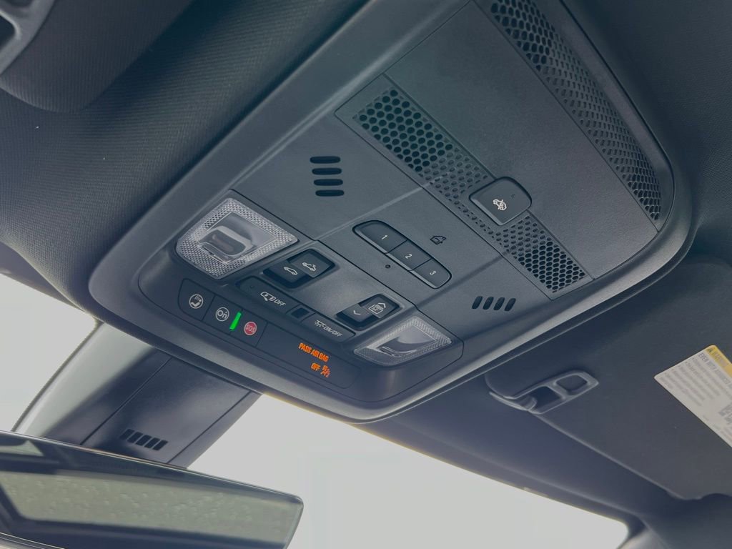 Used 2025 Cadillac XT5 Premium Luxury w/ Technology Package image 47