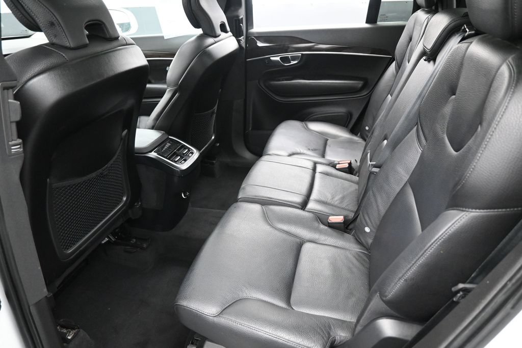 Used 2019 Volvo XC90 T6 Momentum AWD/4WD image 24