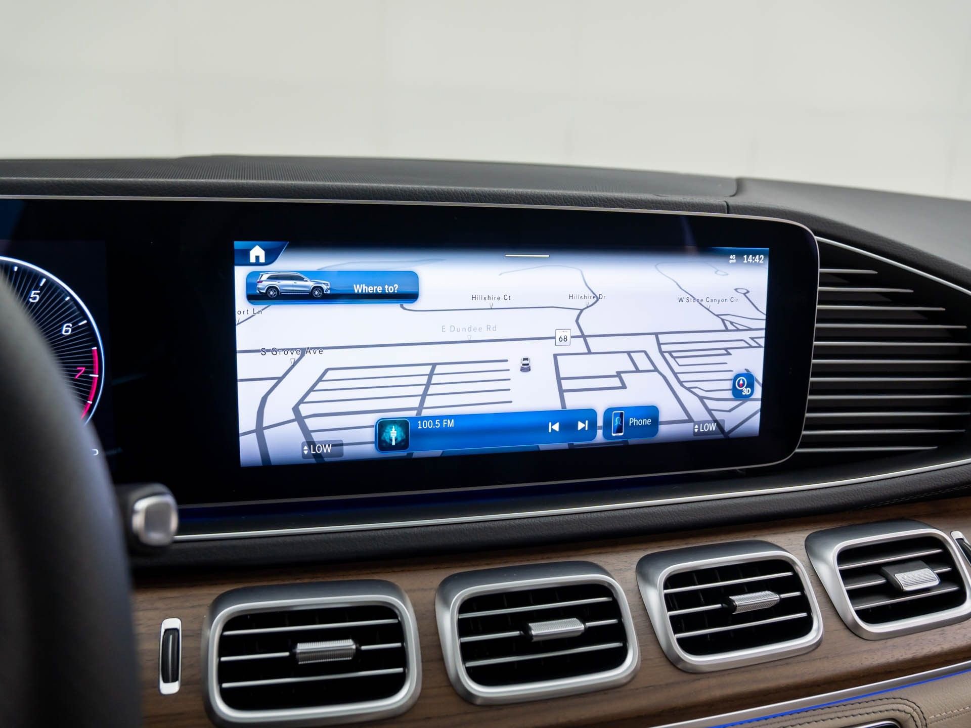 New 2026 Mercedes-Benz GLS 580 4MATIC image 32