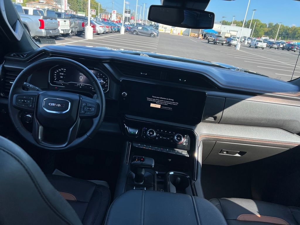Used 2023 GMC Sierra 1500 AT4 image 17