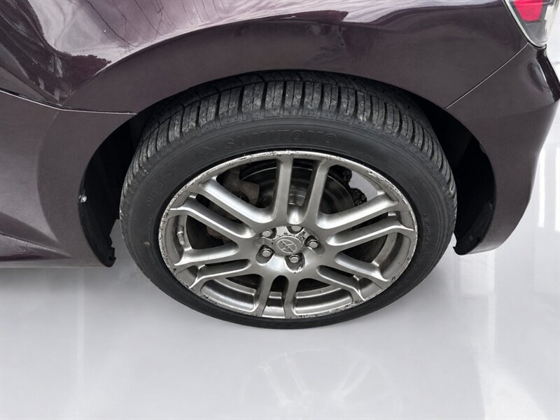 Used 2009 Scion tC FWD image 22