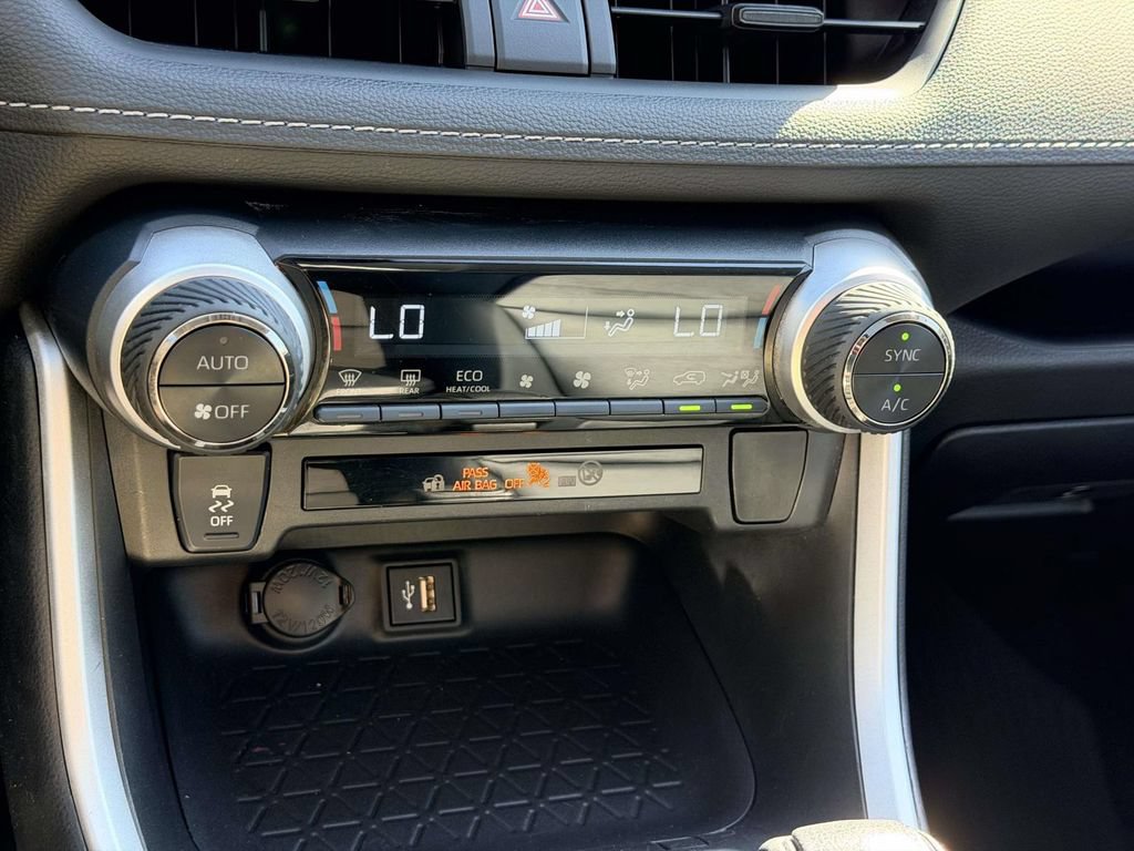 Certified 2023 Toyota RAV4 XLE w/ Convenience Package AWD/4WD image 5