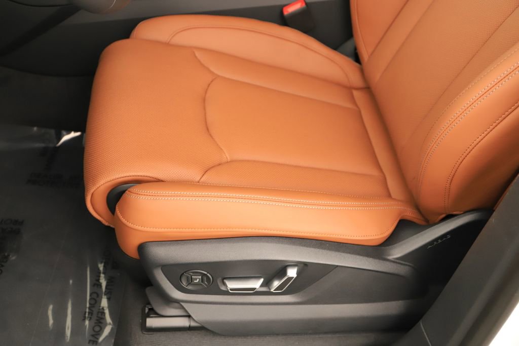 New 2026 Audi Q8 Prestige image 25