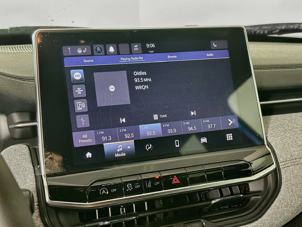 Certified 2023 Jeep Compass 4WD image 23