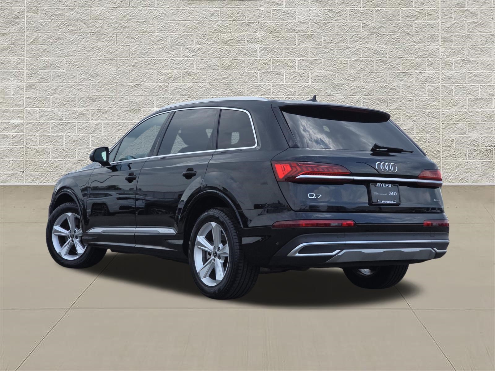 Certified 2023 Audi Q7 2.0T Premium w/ Convenience Package AWD/4WD image 5