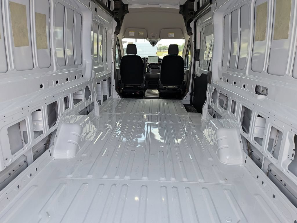 New 2026 Ford Transit 250 148 High Roof Extended RWD image 15