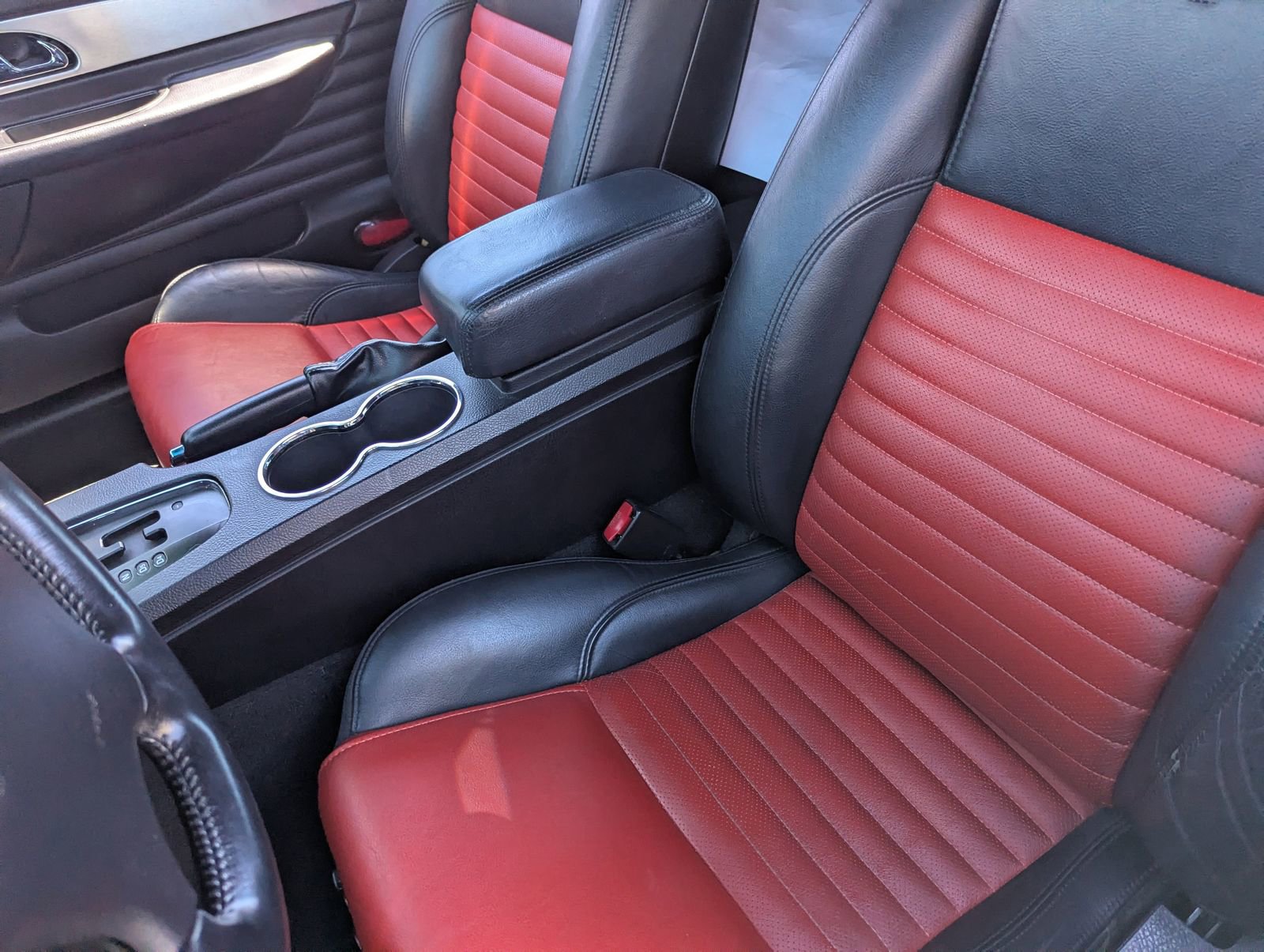 Used 2003 Ford Thunderbird image 15