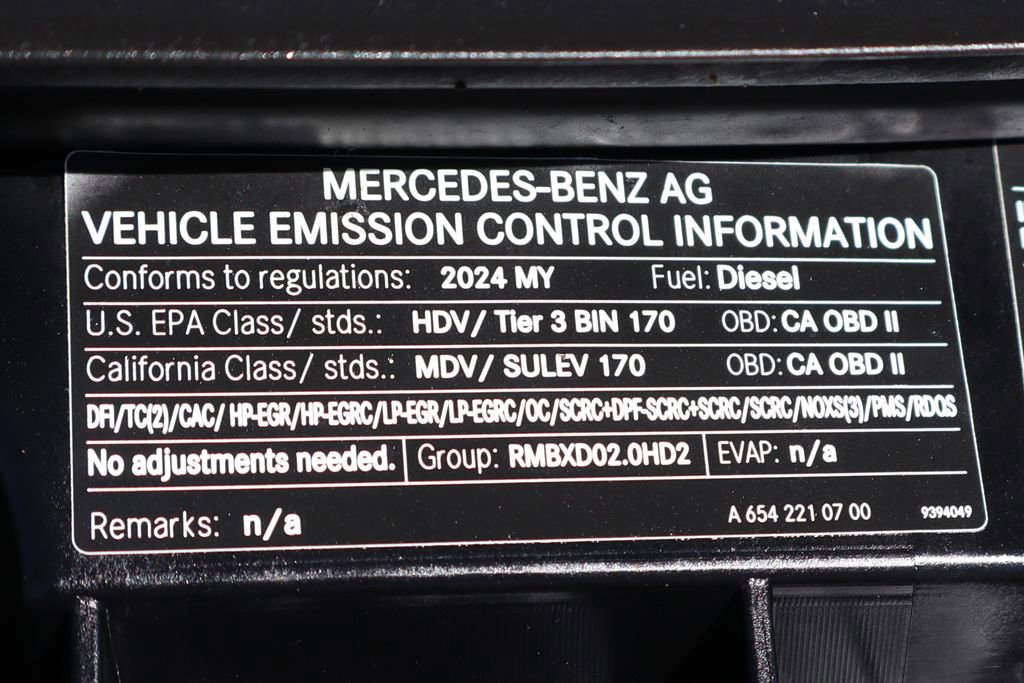 Used 2024 Mercedes-Benz Sprinter 2500 w/ Acoustic Package image 17