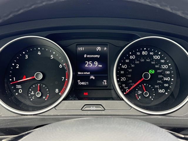 Used 2020 Volkswagen Tiguan SE image 30