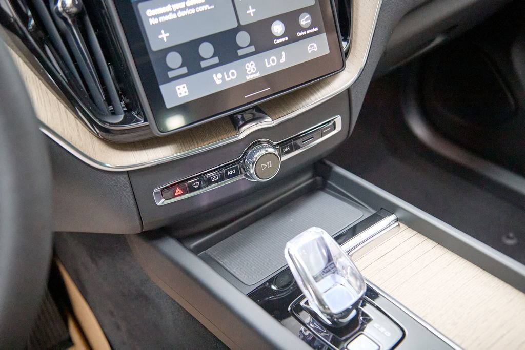 New 2026 Volvo XC60 T8 Plus w/ Protection Package Premier image 16