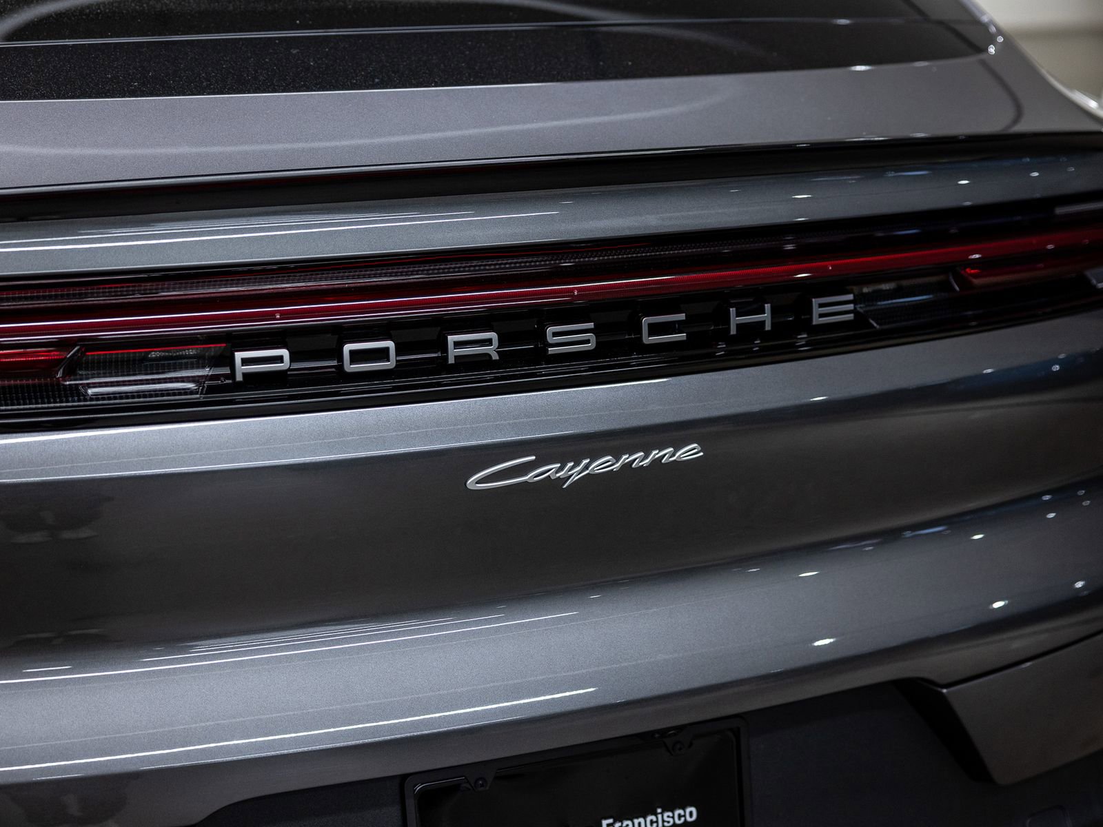 Certified 2025 Porsche Cayenne Coupe AWD/4WD image 20