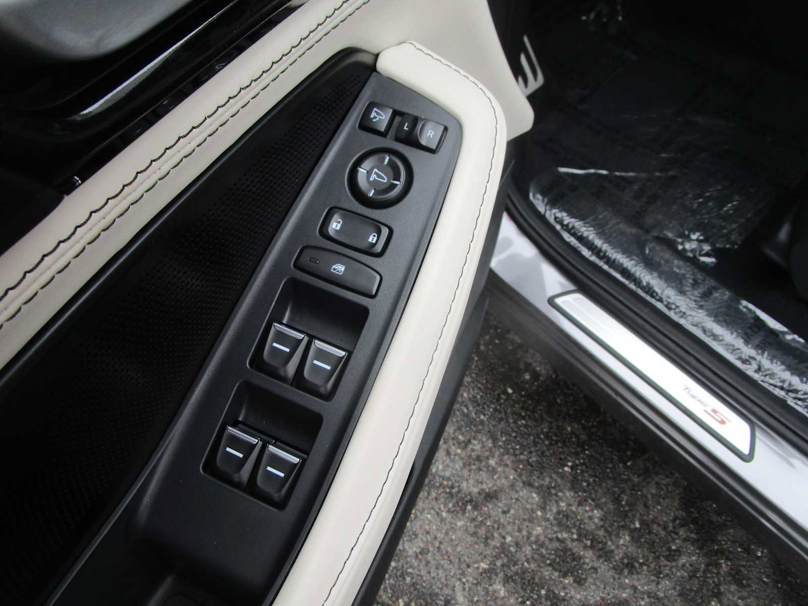 New 2026 Acura MDX Type S AWD/4WD image 13