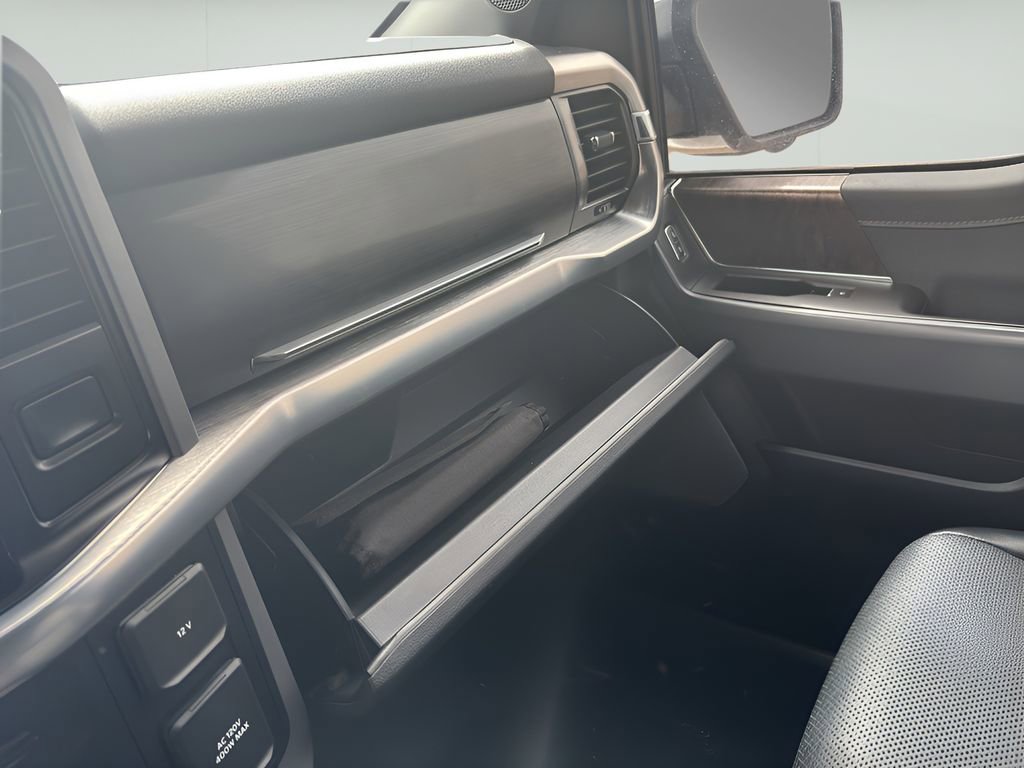 Used 2021 Ford F150 Lariat w/ Equipment Group 502A High image 31