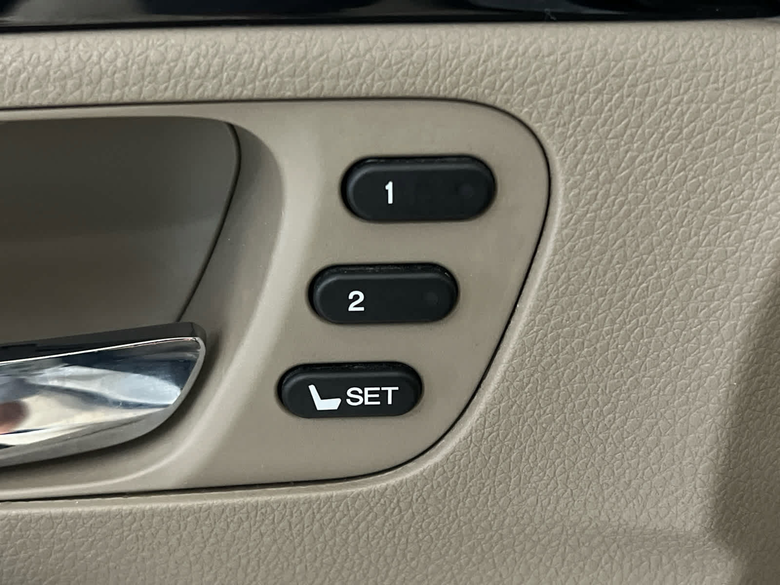 Used 2021 Honda Pilot Touring image 16