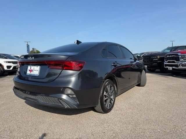 Used 2023 Kia Forte LXS w/ LXS Technology Package FWD image 6